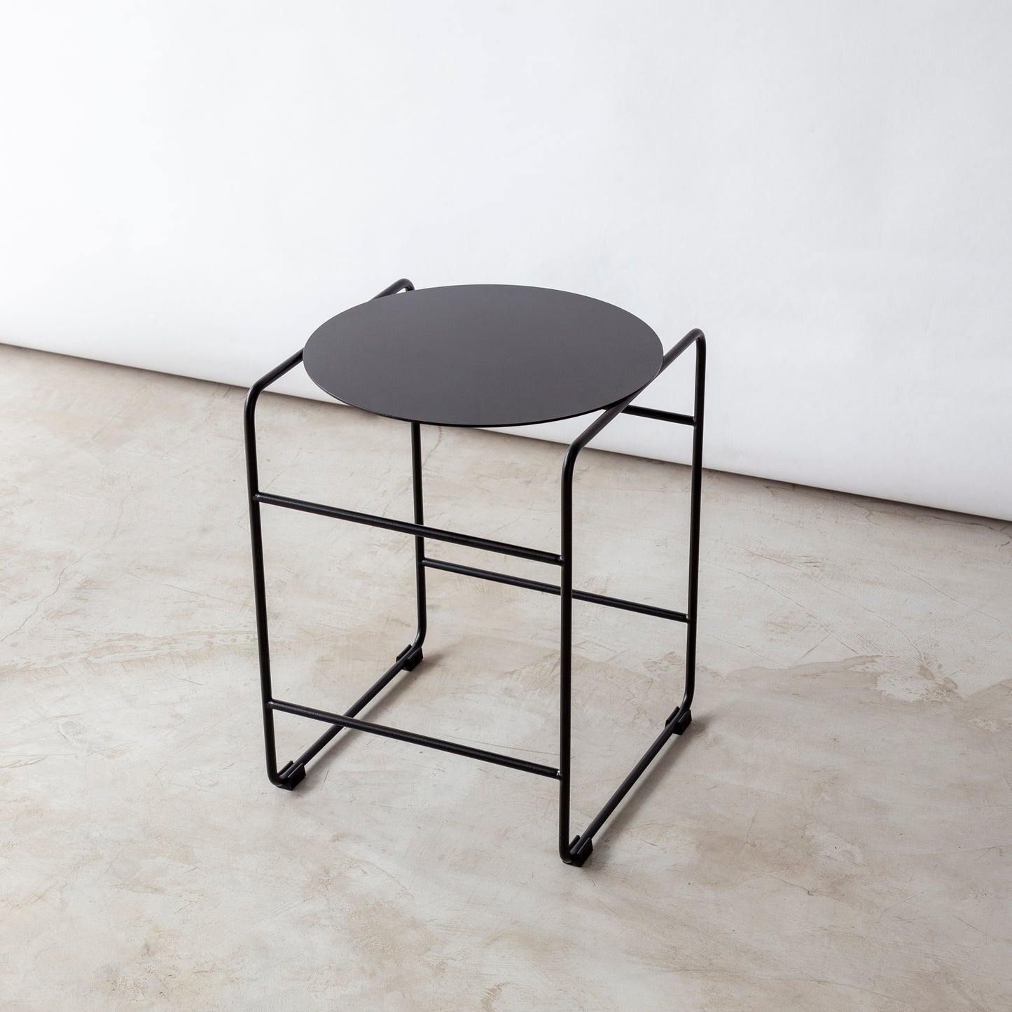 Mesa de apoio LOU - Aço Carbono / Preta