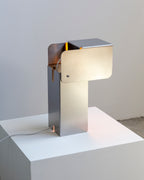 Tauri - Luminária de Mesa em Inox