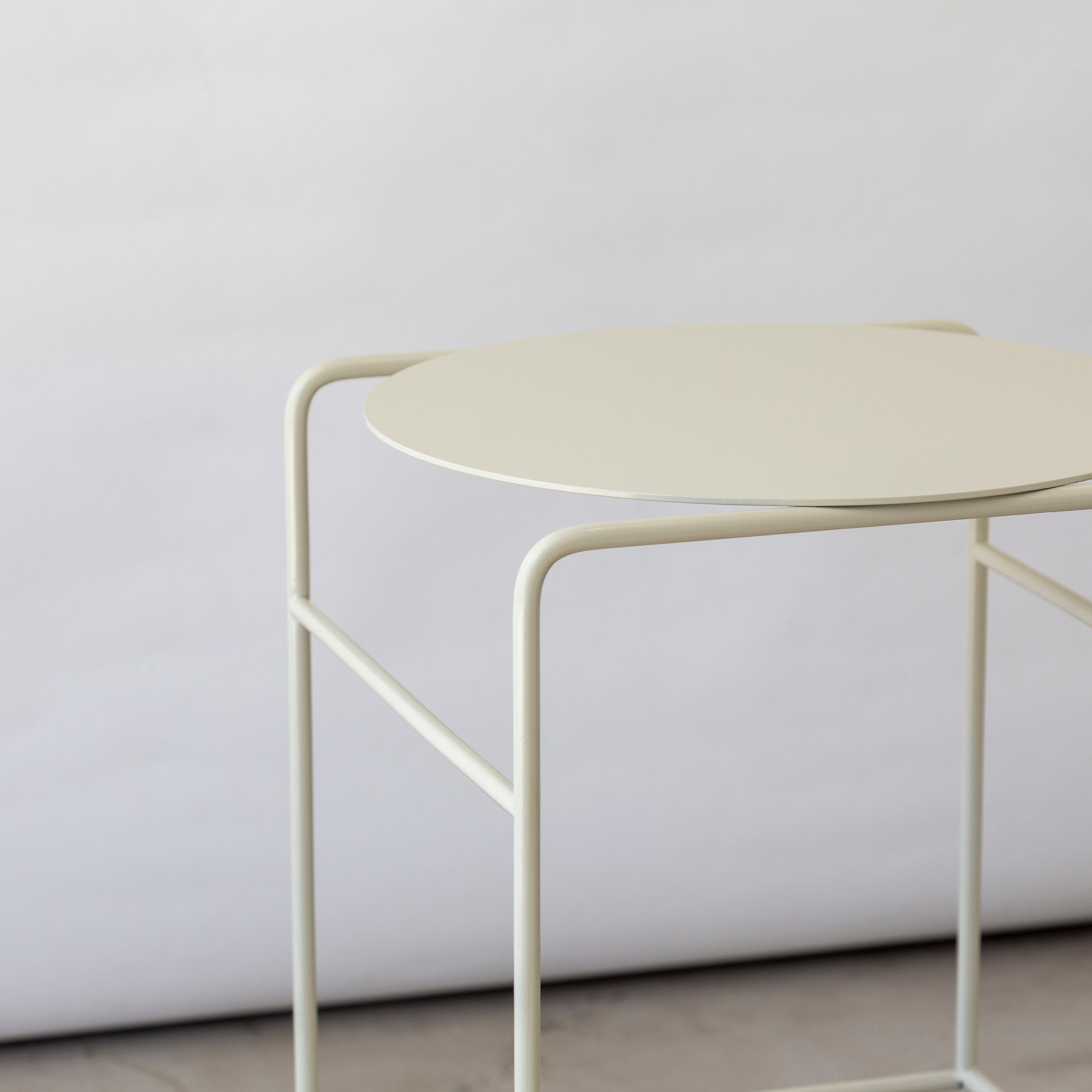 Mesa lateral OU - Off white