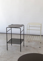 Mesa lateral OU - preto fosco