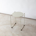Mesa de apoio LOU - Aço Carbono / Off-white