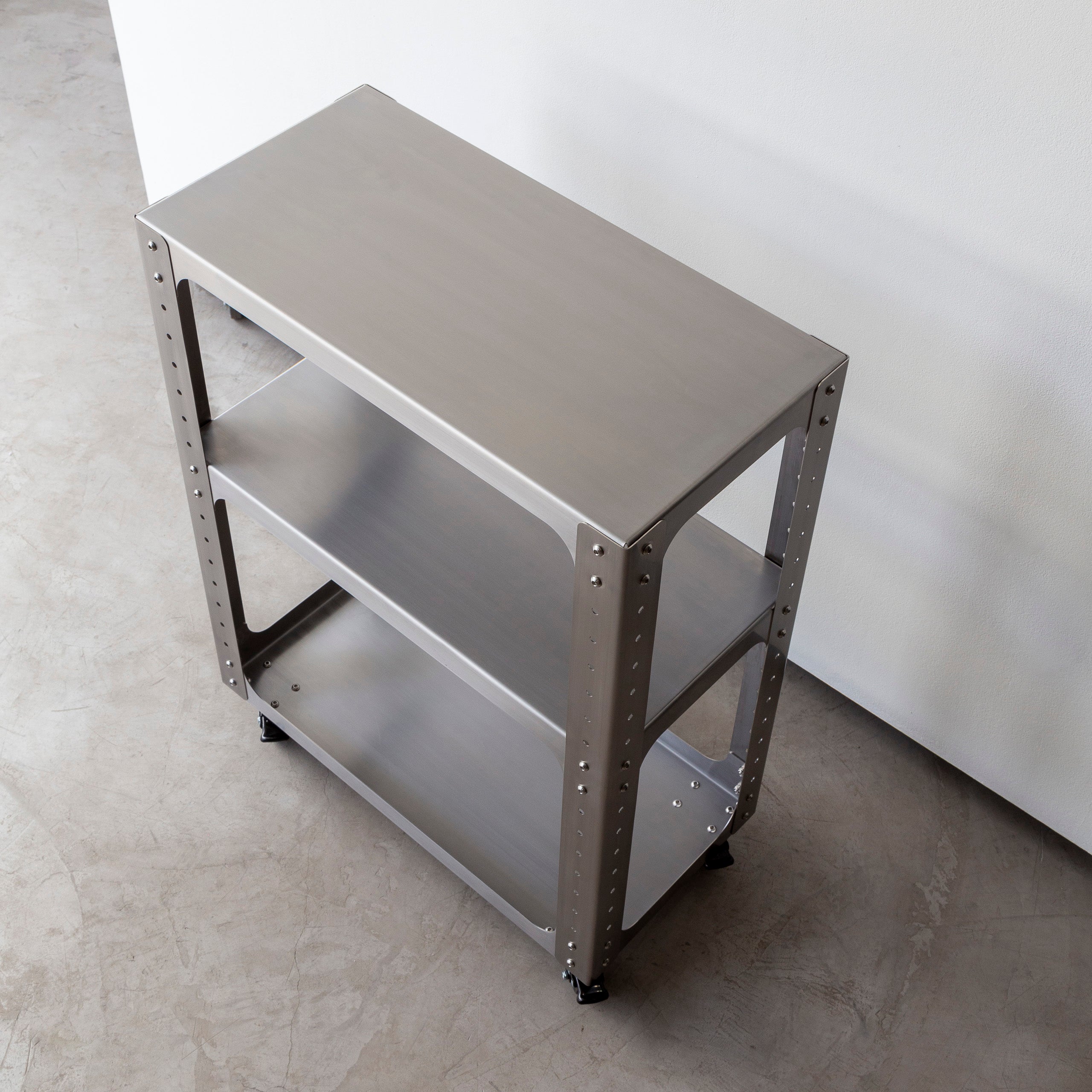 Unit - Estante e carrinho em Inox