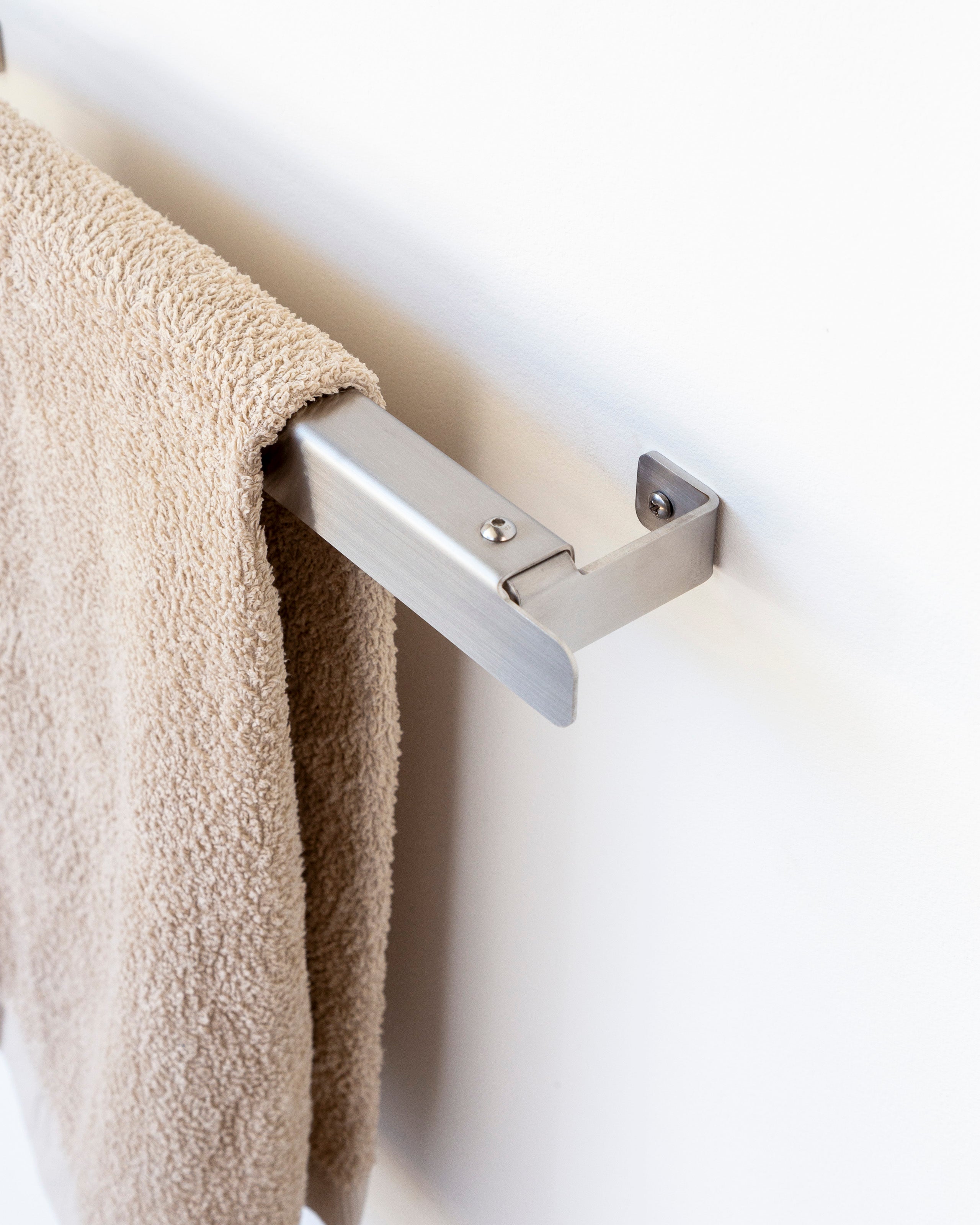 Toalheiro de Parede Porti - Rosto - Aço Inox Escovado